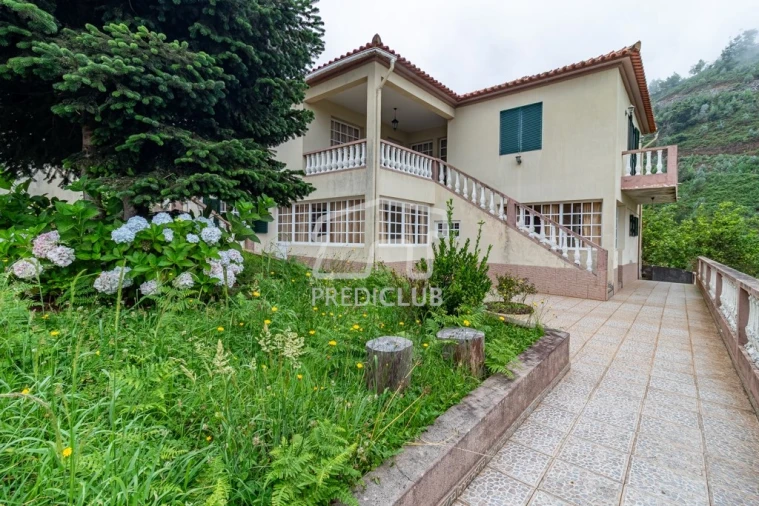 Moradia T4 para Venda em Santo Antonio da Serra Foto 26