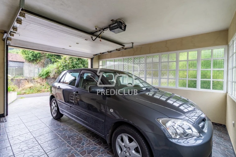 Moradia T4 para Venda em Santo Antonio da Serra Foto 18