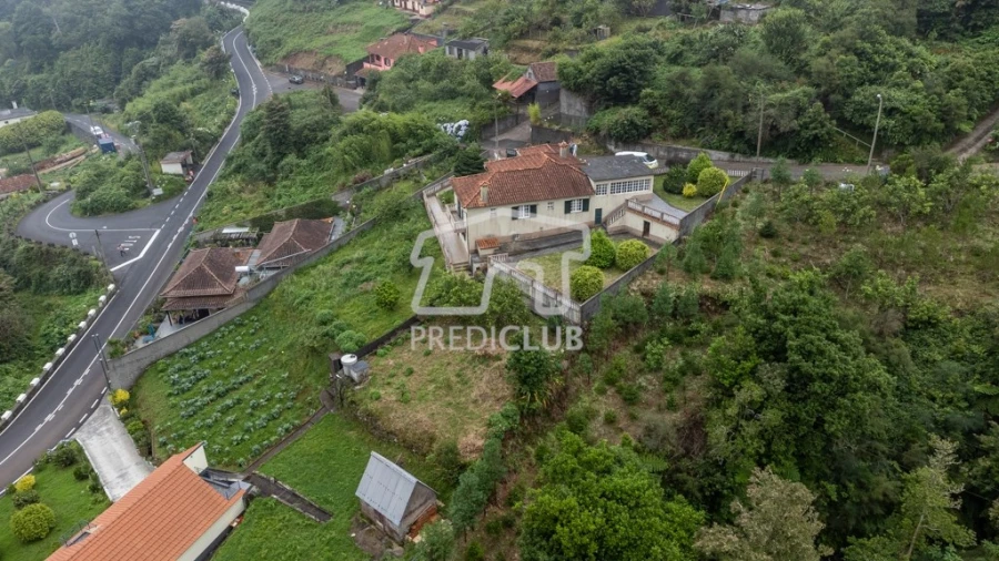Moradia T4 para Venda em Santo Antonio da Serra Foto 6