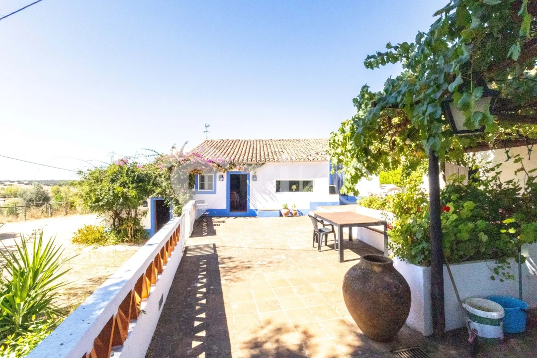 Quinta T4 para Venda em São Miguel de Machede Foto 16