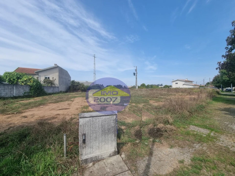 Terreno para Venda em Anta e Guetim Foto 10
