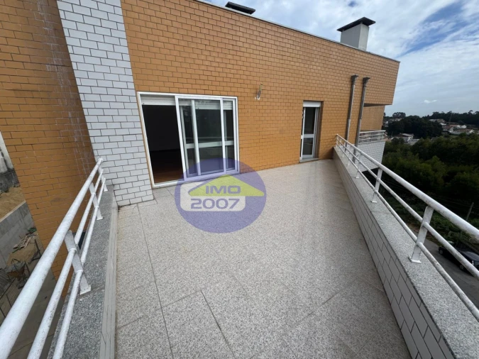 Apartamento T2 para Venda em Argoncilhe Foto 1