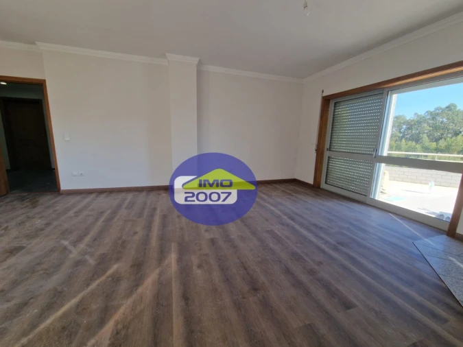 Apartamento T2 para Venda em Argoncilhe Foto 5