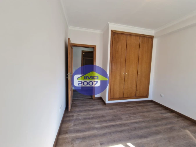 Apartamento T2 para Venda em Argoncilhe Foto 13