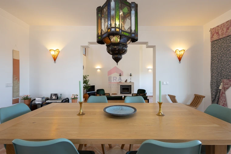 Moradia T0 para Venda em Salir Foto 13