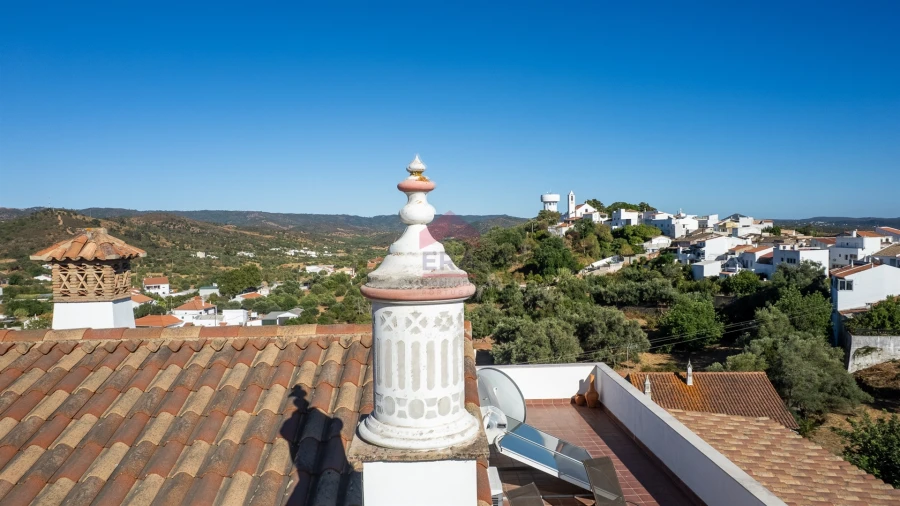 Moradia T0 para Venda em Salir Foto 52