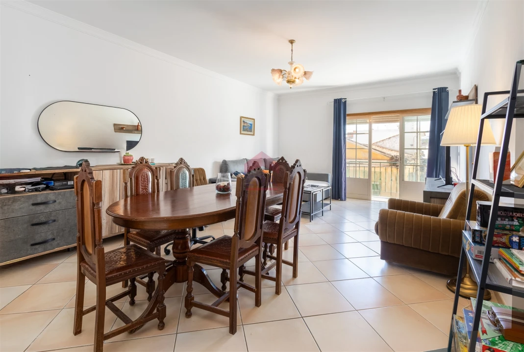 Apartamento T0 para Venda em Loule (São Sebastião) Foto 1