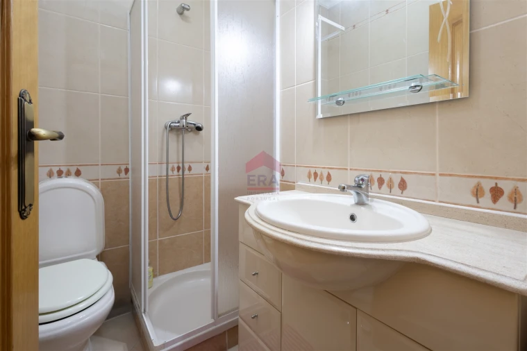 Apartamento T0 para Venda em Loule (São Sebastião) Foto 10