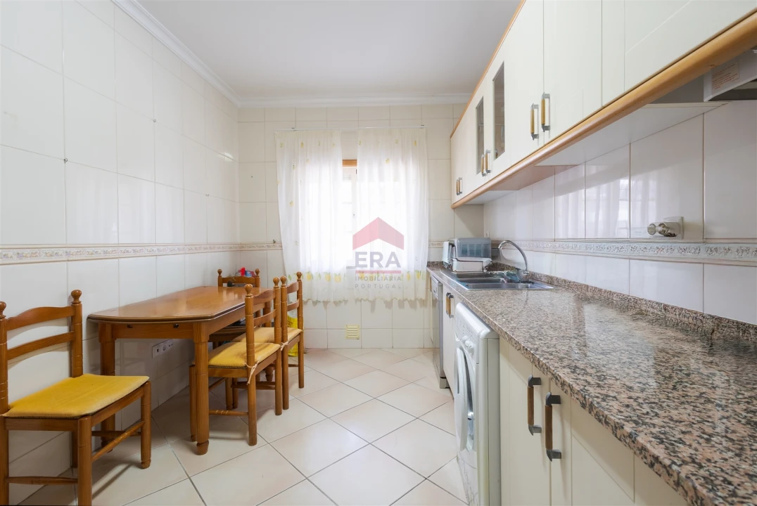 Apartamento T0 para Venda em Loule (São Sebastião) Foto 8