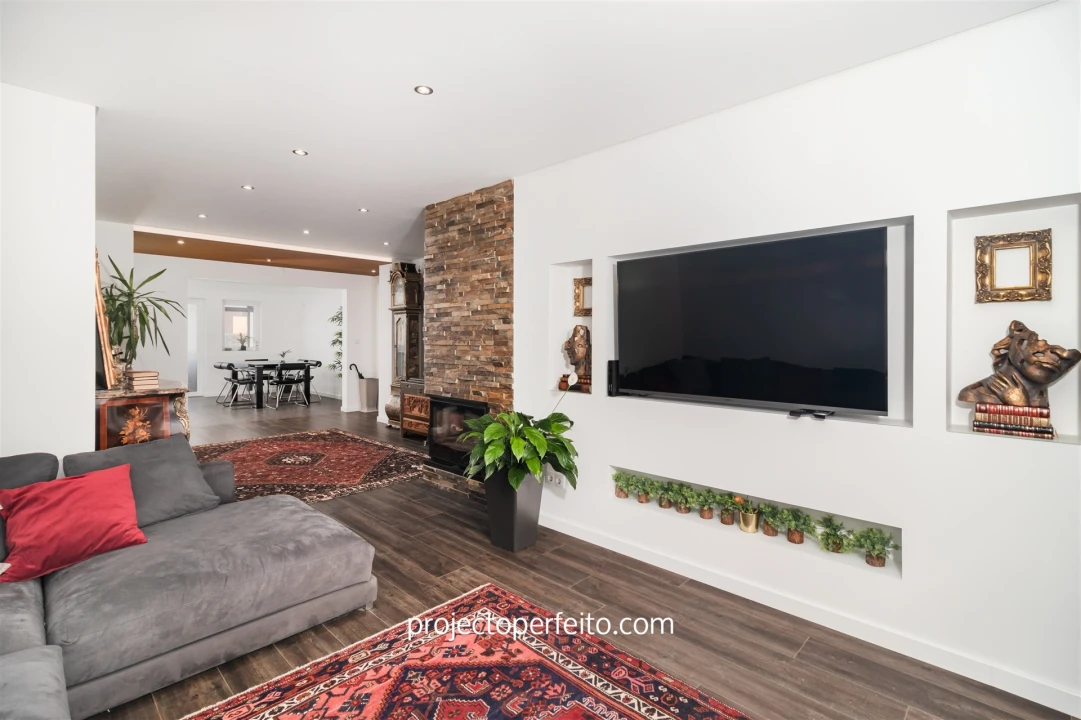 Apartamento T3 para Venda em Santa Maria da Feira, Travanca, Sanfins e Espargo Foto 2