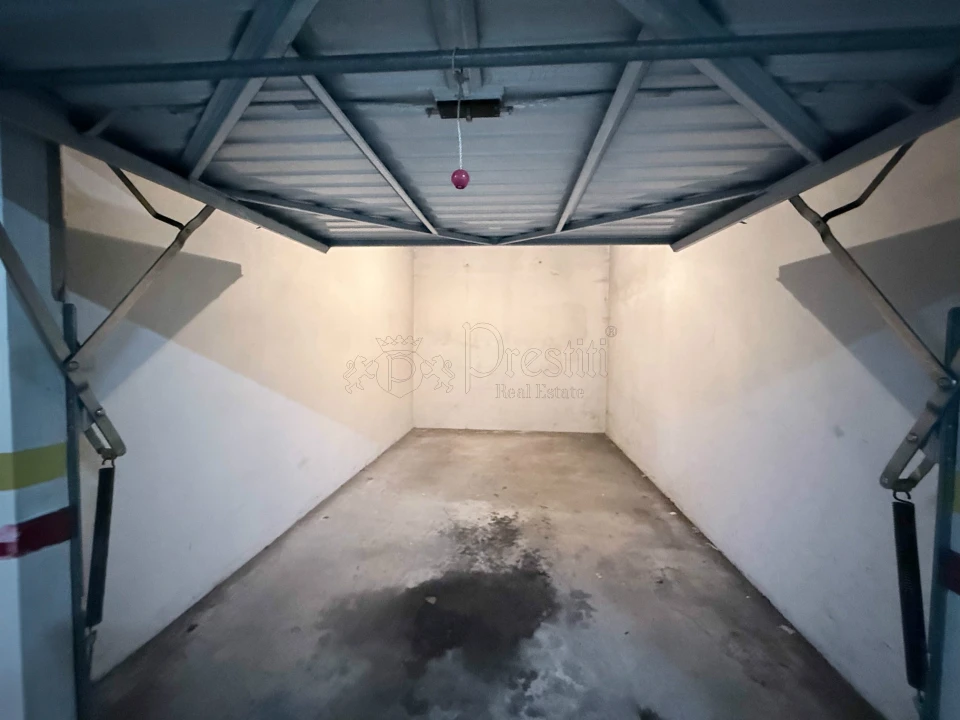 Apartamento T2 para Arrendamento em Urgezes Foto 13