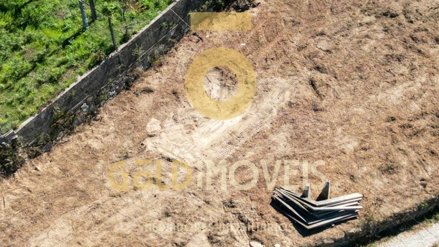 Terreno para Venda em Santa Maria de Sardoura