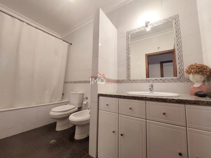 Apartamento T0 para Venda em Sé e São Lourenço Foto 12