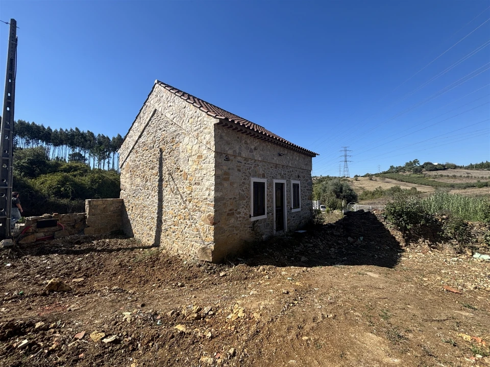 Moradia T2 para Venda em Reguengo do Fetal Foto 9