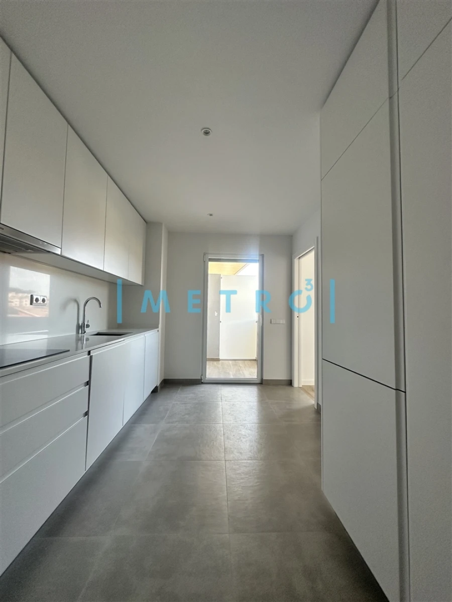 Apartamento T2 para Venda em Ramalde Foto 7