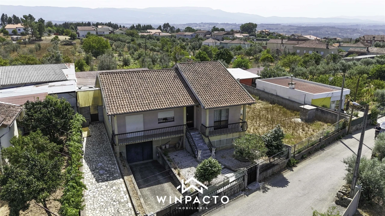 Moradia T4 para Venda em Senhorim Foto 10