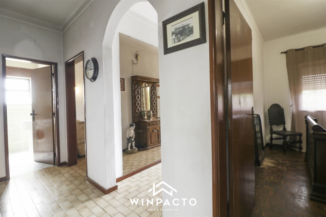 Moradia T4 para Venda em Senhorim Foto 41