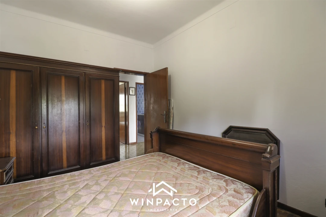 Moradia T4 para Venda em Senhorim Foto 65