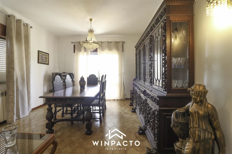 Moradia T4 para Venda em Senhorim Foto 14