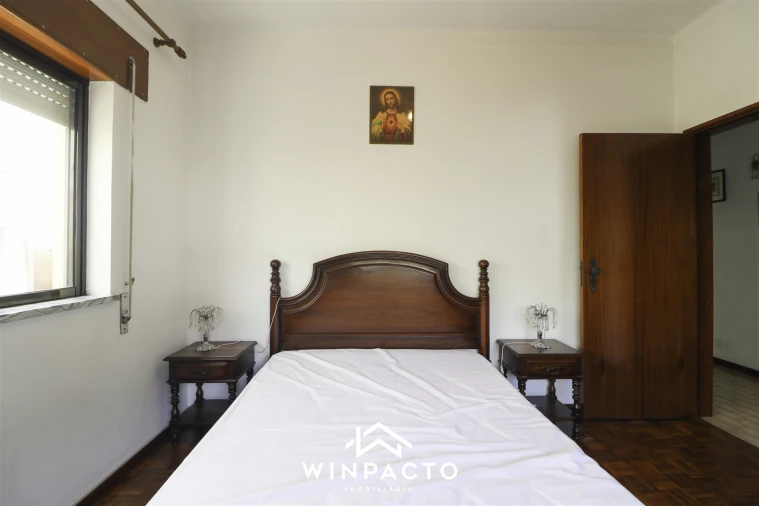 Moradia T4 para Venda em Senhorim Foto 26