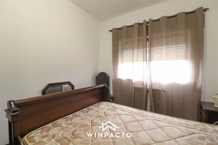 Moradia T4 para Venda em Senhorim Foto 64