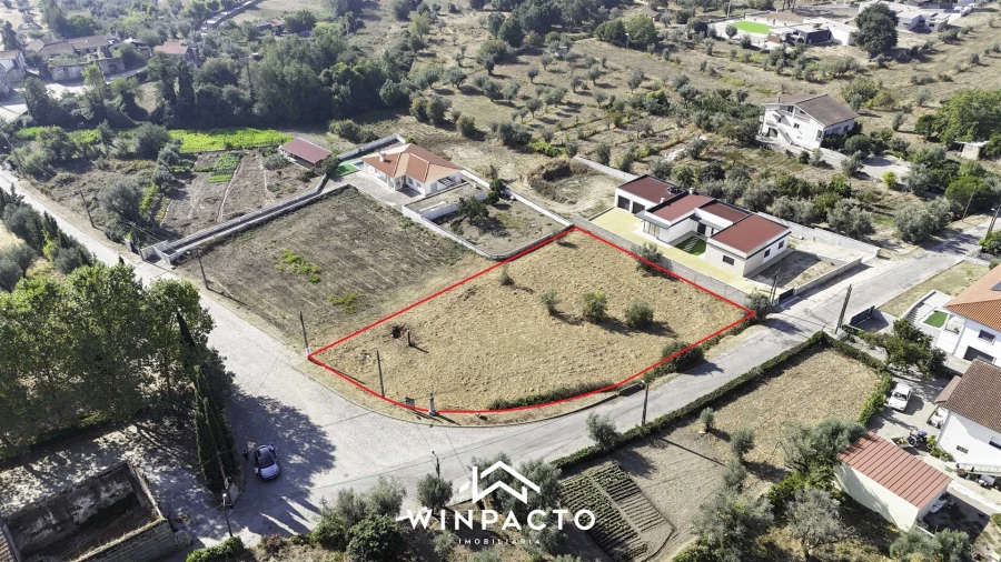 Terreno para Venda em Espinho