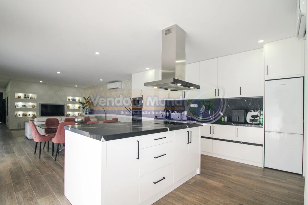 Moradia T4 para Venda em Salvaterra de Magos e Foros de Salvaterra Foto 12