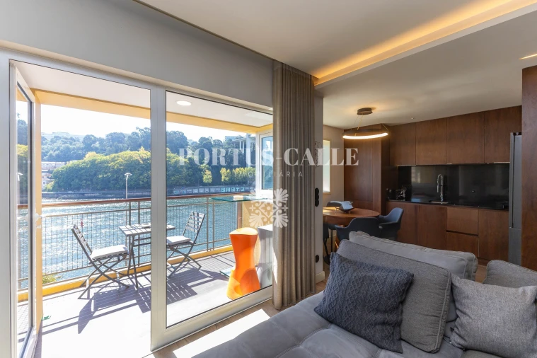 Apartamento T2 para Venda em Lordelo do Ouro e Massarelos Foto 17