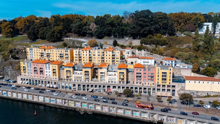 Apartamento T2 para Venda em Lordelo do Ouro e Massarelos Foto 1