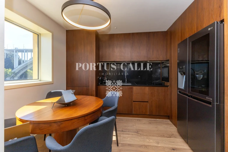 Apartamento T2 para Venda em Lordelo do Ouro e Massarelos Foto 12