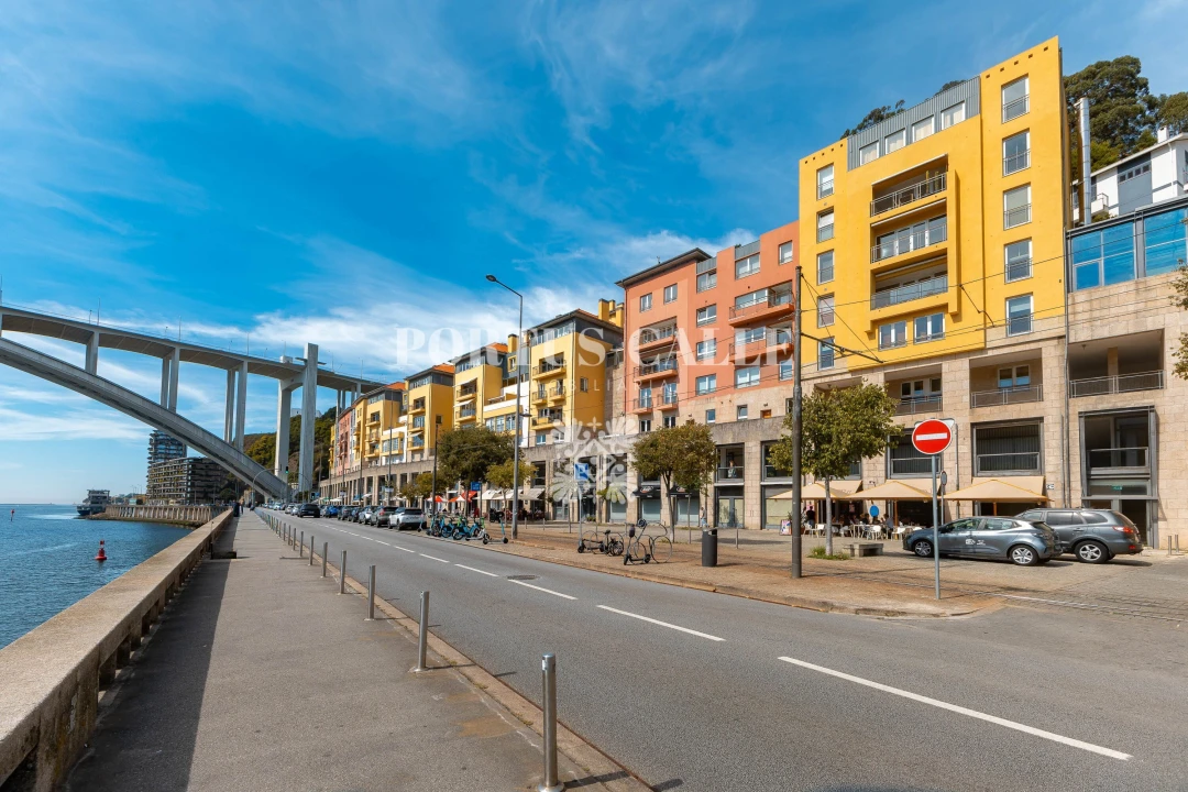 Apartamento T2 para Venda em Lordelo do Ouro e Massarelos Foto 2