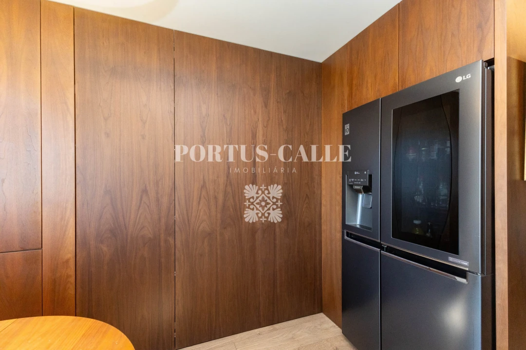 Apartamento T2 para Venda em Lordelo do Ouro e Massarelos Foto 15