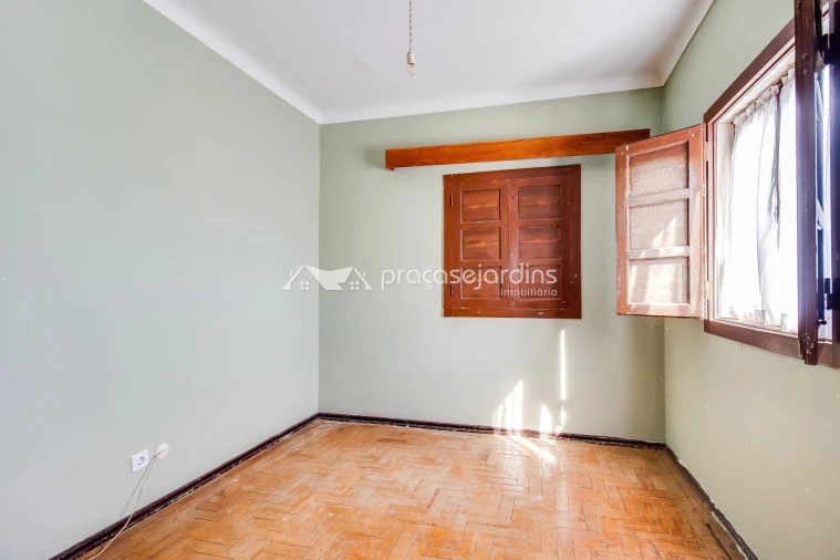 Moradia T4 para Venda em Santa Catarina da Serra e Chainça Foto 5