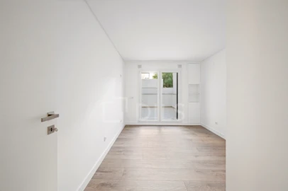 Apartamento T3 para Venda em Laranjeiro e Feijó