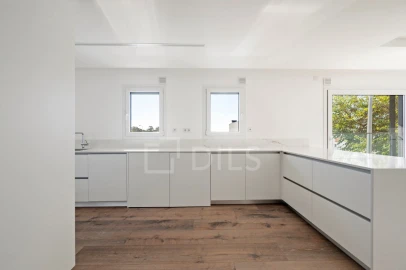Apartamento T3 para Venda em Laranjeiro e Feijó