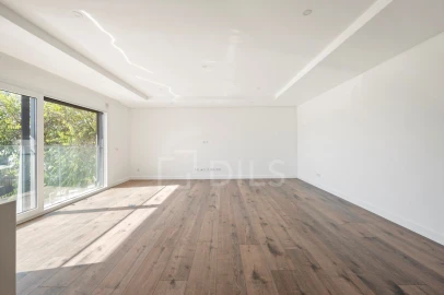 Apartamento T3 para Venda em Laranjeiro e Feijó
