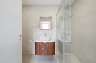 Apartamento T3 para Venda em Laranjeiro e Feijó