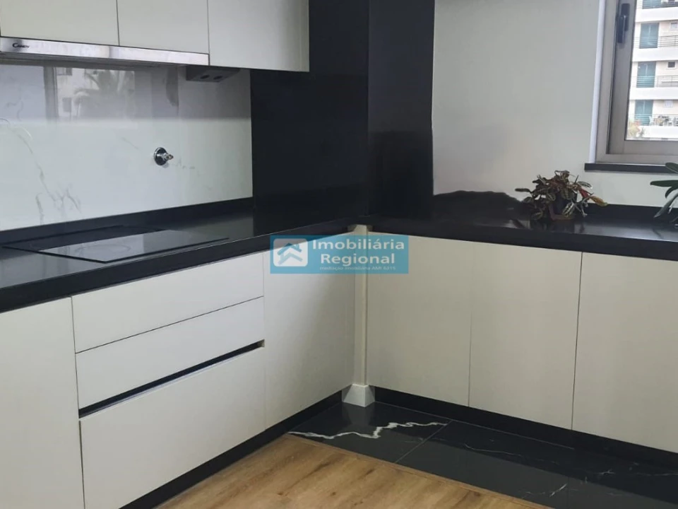 Apartamento T3 para Venda em São Martinho Foto 8