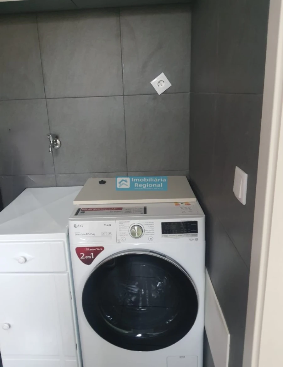 Apartamento T3 para Venda em São Martinho Foto 9