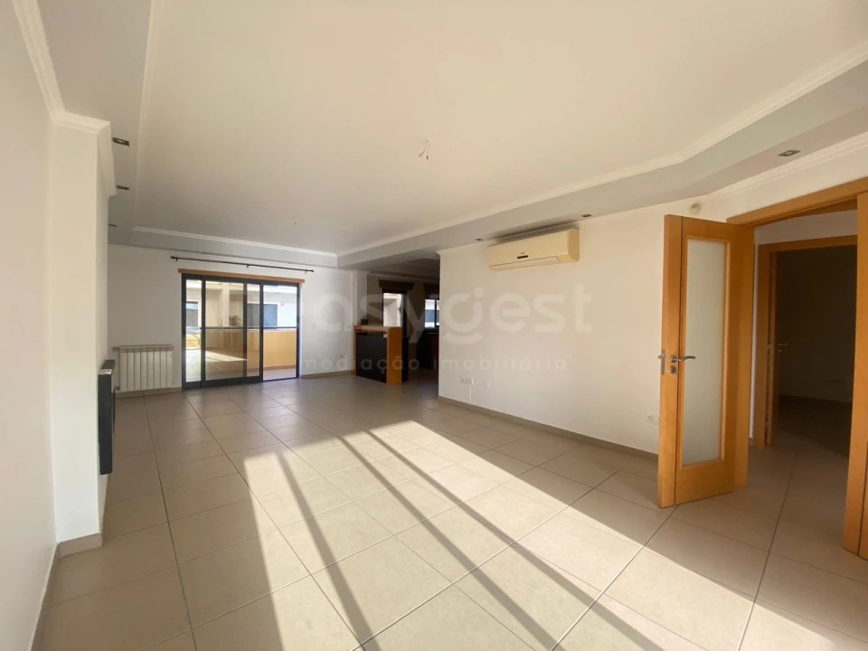 Moradia T4 para Venda em Pinhal Novo Foto 7