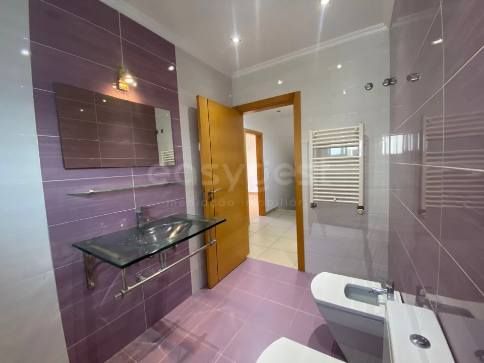 Moradia T4 para Venda em Pinhal Novo Foto 9