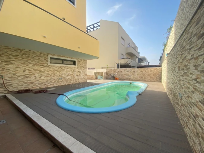 Moradia T4 para Venda em Pinhal Novo Foto 16