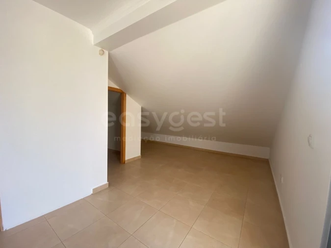 Moradia T4 para Venda em Pinhal Novo Foto 24