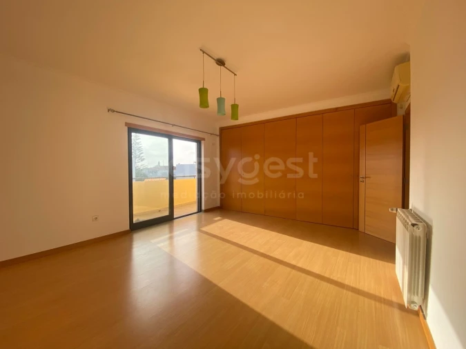 Moradia T4 para Venda em Pinhal Novo Foto 25