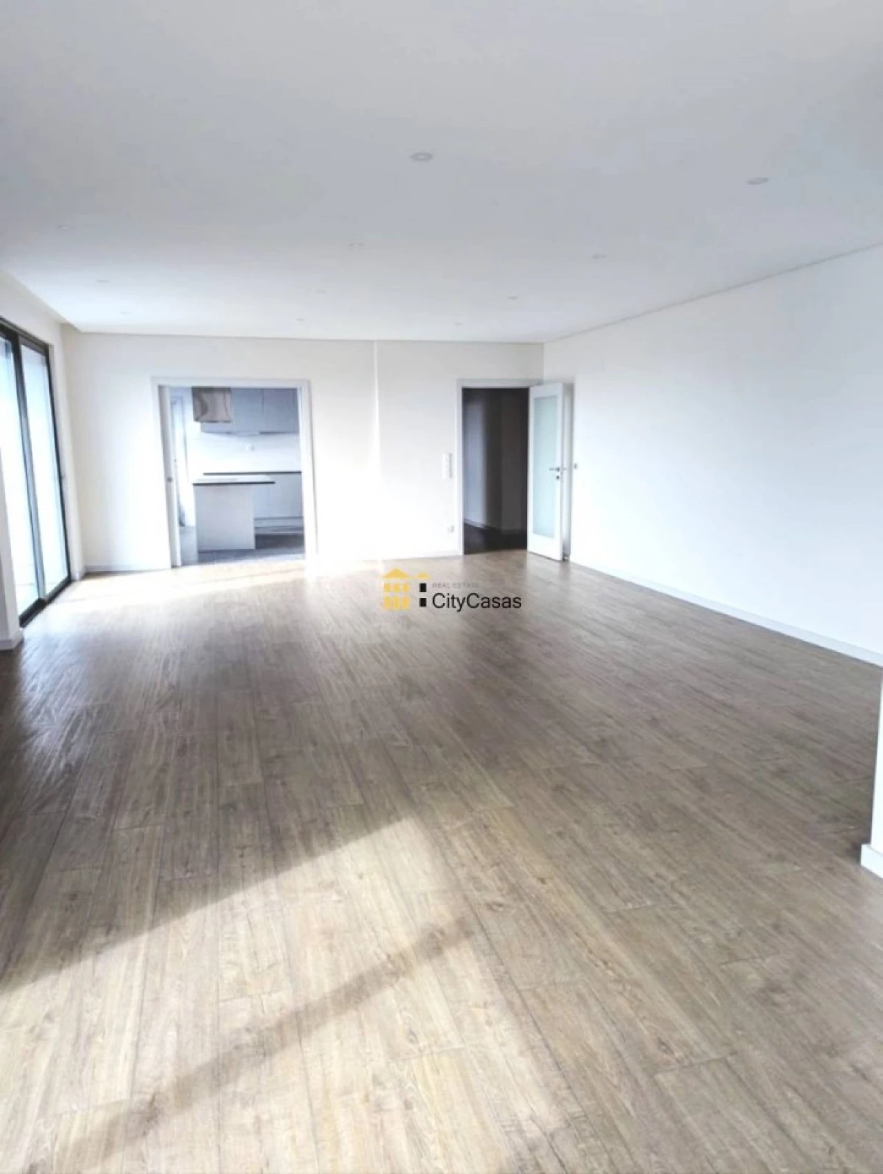 Apartamento T4 para Venda em Cedofeita, Santo Ildefonso, Sé, Miragaia, São Nicolau e Vitória Foto 10