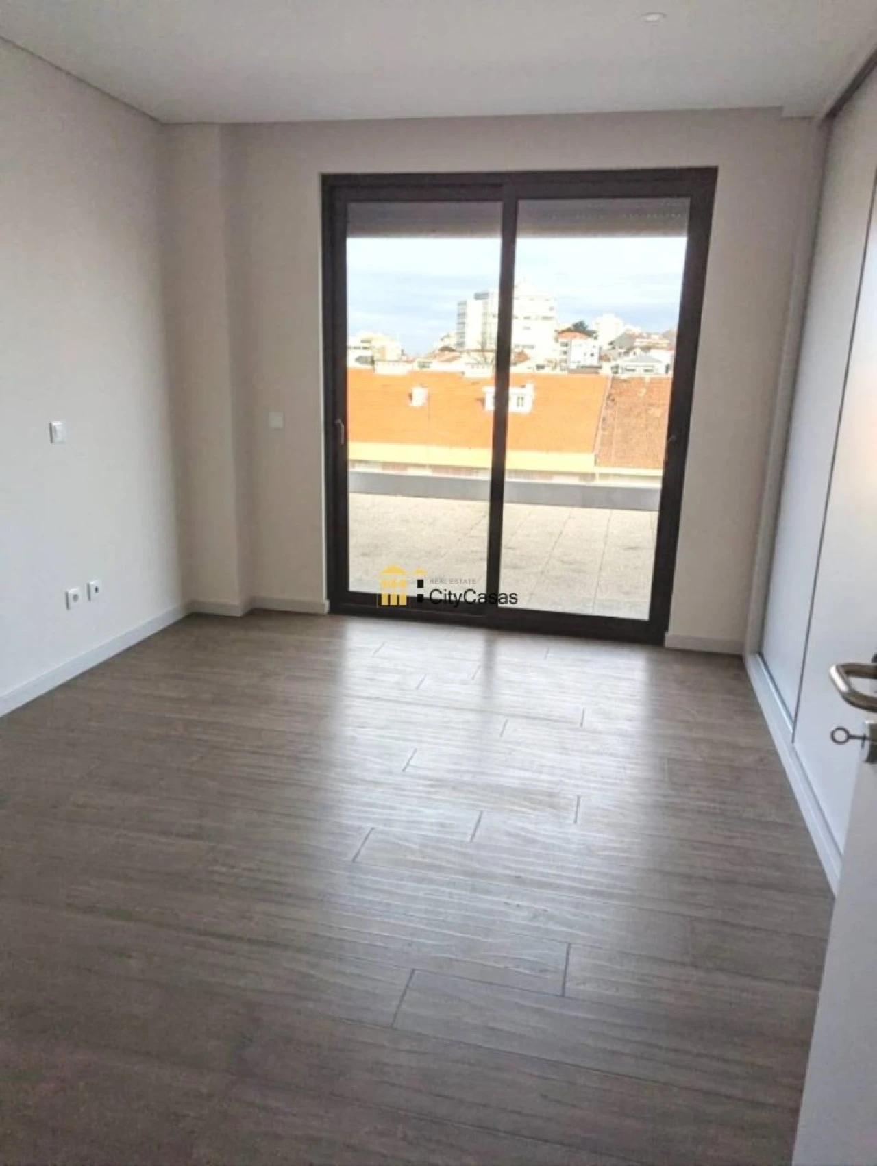 Apartamento T4 para Venda em Cedofeita, Santo Ildefonso, Sé, Miragaia, São Nicolau e Vitória Foto 14