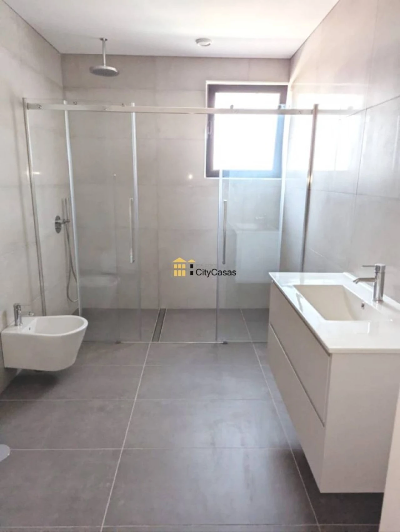 Apartamento T4 para Venda em Cedofeita, Santo Ildefonso, Sé, Miragaia, São Nicolau e Vitória Foto 15