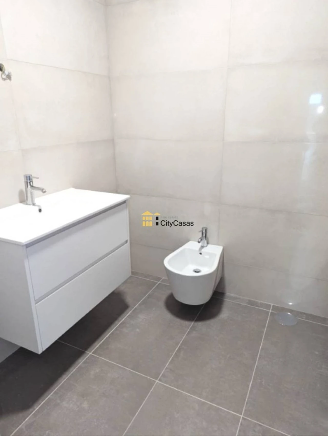 Apartamento T4 para Venda em Cedofeita, Santo Ildefonso, Sé, Miragaia, São Nicolau e Vitória Foto 20