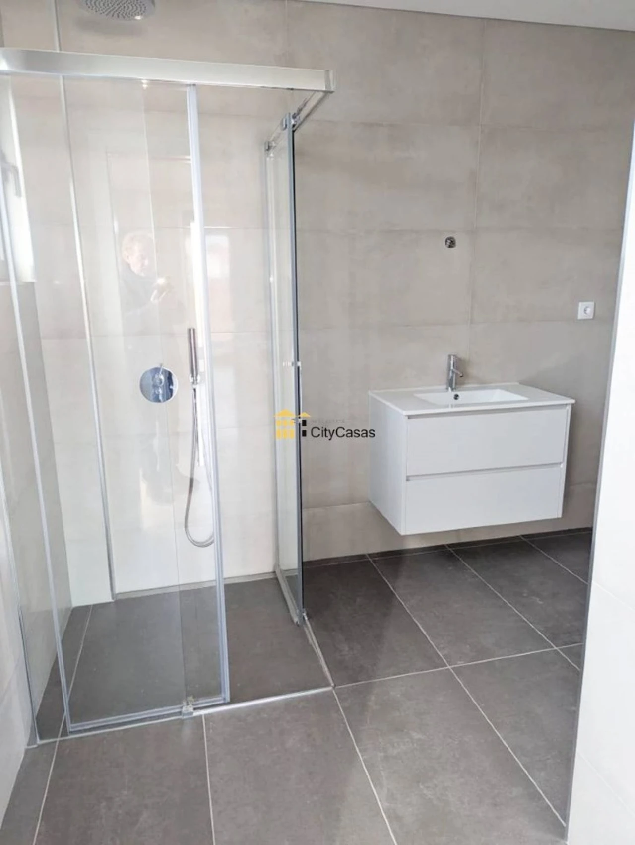 Apartamento T4 para Venda em Cedofeita, Santo Ildefonso, Sé, Miragaia, São Nicolau e Vitória Foto 21