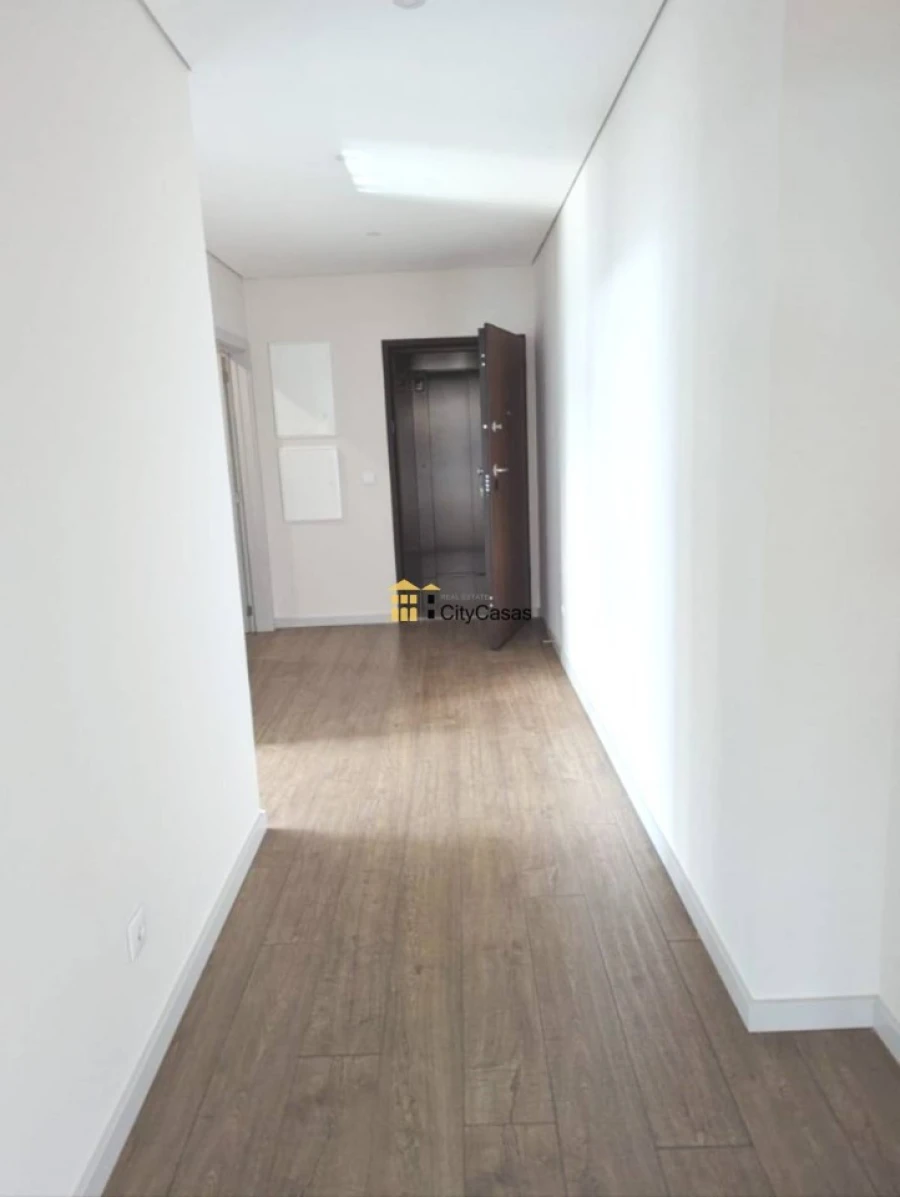 Apartamento T4 para Venda em Cedofeita, Santo Ildefonso, Sé, Miragaia, São Nicolau e Vitória Foto 17